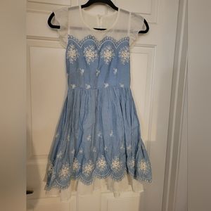 Axes Femme blue dress